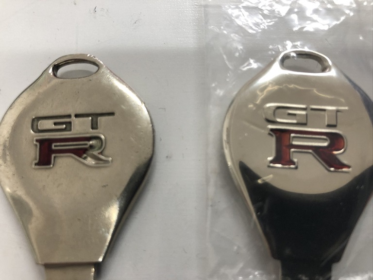 日産 スカイラインGT-R 32 純正鍵 本物 七宝焼